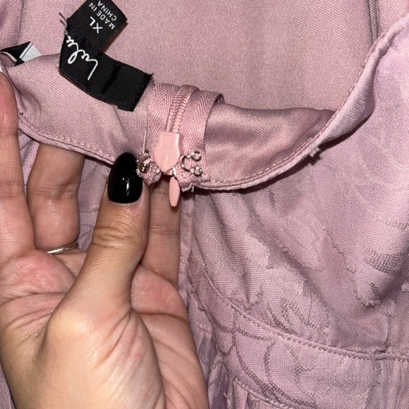 Size XL - NWOT Lulus Love and Beyond Mauve Pink Burnout Floral Maxi Dress - Picture 7 of 9